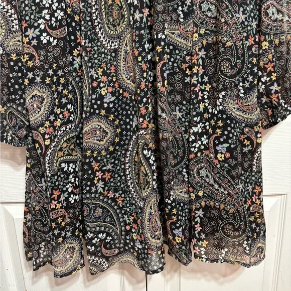 torrid Black Paisley Floral Long-Sleeve A-Line Dress - Picture 2 of 9